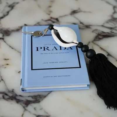 Decorative objects - The Togian Keychain - Black White - BAZAR BIZAR LIVING