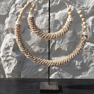 Decorative objects - The Double Shell Necklace On Stand - Natural - BAZAR BIZAR LIVING