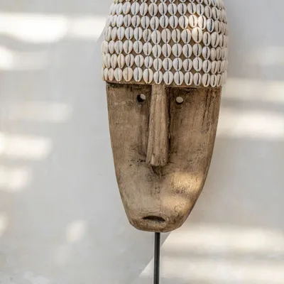 Decorative objects - The Cowrie Mask on Stand - Large - BAZAR BIZAR LIVING