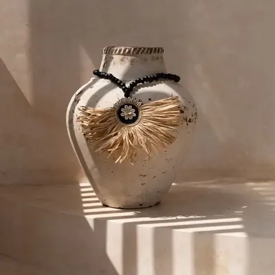 Objets de décoration - Le Pompon Tassel Raffia Mahkota - Noir Naturel - BAZAR BIZAR LIVING