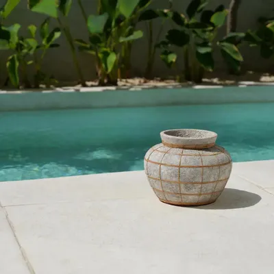 Vases - Le Vase Belly - Béton Naturel - M - BAZAR BIZAR LIVING