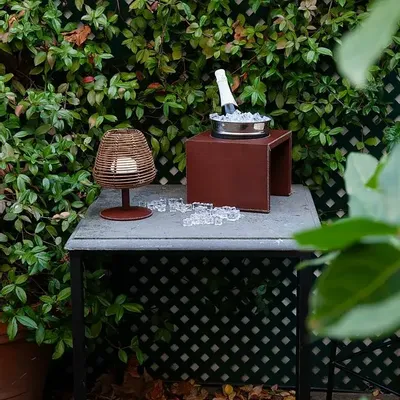 Éclairage LED - Lampe de table USB en rotin et cuir - SOL & LUNA