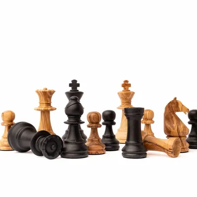 Children's games - OLIVE WOOD CHESS Set with Staunton Europe pieces - MORA-PLAY