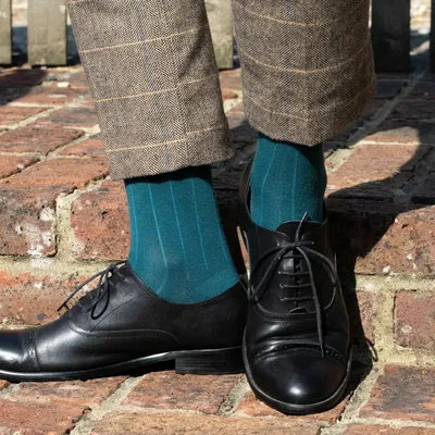 Chaussettes - Chaussettes en cachemire pour hommes Indulgent AW24 - PEPER HAROW SOCKS