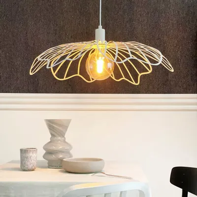 Hanging lights - Blumen Pearl white Pendant - DYBERG LARSEN
