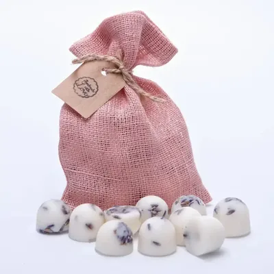 Candles - Scented Natural Wax Melts in Linen Bag of 10 each, Lavender, white bag - BEAUTY SCENTS CANDLES