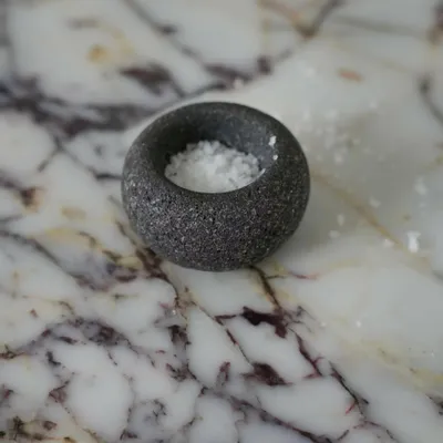 Bols - Le bol en pierre de lave - Noir - XS - BAZAR BIZAR LIVING