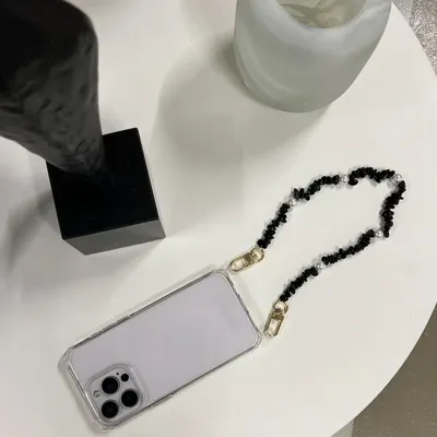 Cadeaux - Shell Whisper Short SANGLE DE TÉLÉPHONE NOIR - FOLIE À TROIS