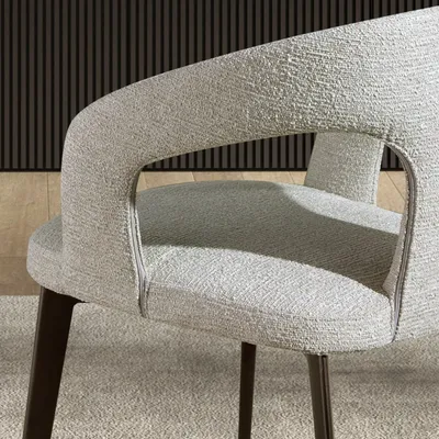 Chaises - Chaise en tissu blanc cassé - ANGEL CERDÁ