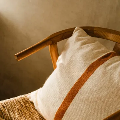 Cushions - TSUM SILK BLEND - HIMALAYAN HERMITAGE