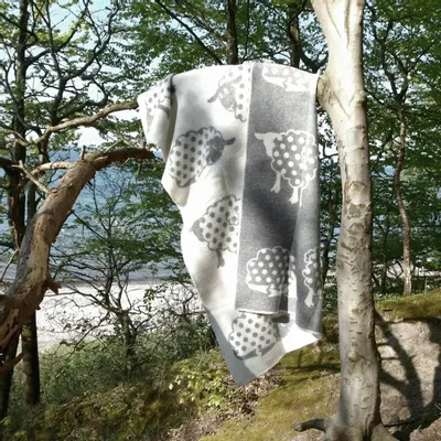 Plaids - Plaid couverture en laine, Pois - WOOL ONLY BY JOWOLLINA