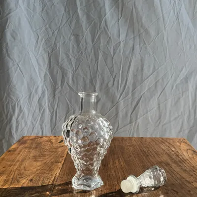 Carafes - Carafe à bouchon en forme de grappe de raisin H27 - OFFICE OBJETS
