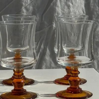 Carafes - 6 dark yellow stemmed water glasses - OFFICE OBJETS