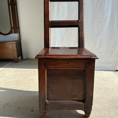 Chaises - Chaise coffre ancienne en chêne - OFFICE OBJETS