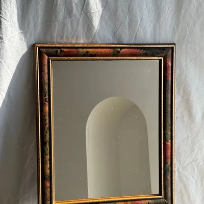 Miroirs - Petit miroir vintage encadrement fleuri et doré H43,5 - OFFICE OBJETS