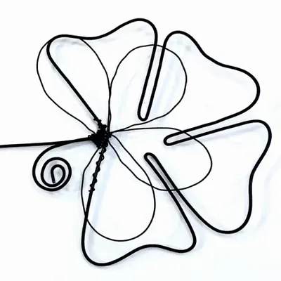 Other wall decoration - Clover Flower - "Happiness" - Wire Wall Decoration - BIJOUX DE MUR