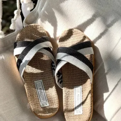 Loungewear - LES MAURICETTES by Mona, ultra light and comfortable flip-flops - LES MAURICETTES