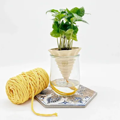Vases - Pot en argile -NOMADE JAUNE- design - auto-irrigant 3D - COMMON PLACE