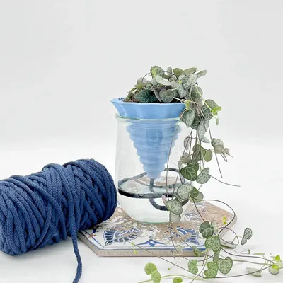 Vases - Pot en argile-NOMADE BLEU- design - auto-irrigant 3D - COMMON PLACE