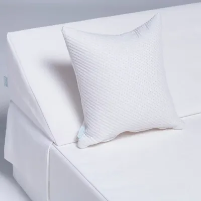 Outdoor decorative accessories - Cozip LOOP Outdoor Cushions | Sunbrella Fabric - COZIP