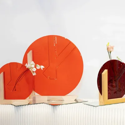 Tables for hotels - TIME · Floral art object • Sculpture - AURORE BOUTER · GLASS ART