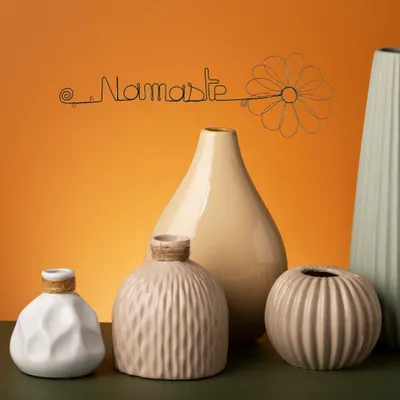 Other wall decoration - Daisy Flower - "Namaste" - Iron Wall Decor - BIJOUX DE MUR