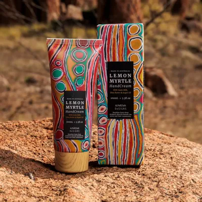 Cosmétiques - Crème pour les mains Judy Napangardi Watson au citron et myrte - ALPERSTEIN DESIGNS