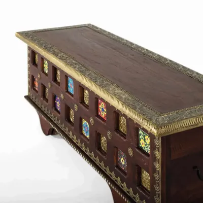 Storage boxes - Mango cherry wood chest with bronze and ceramic - GINER Y COLOMER