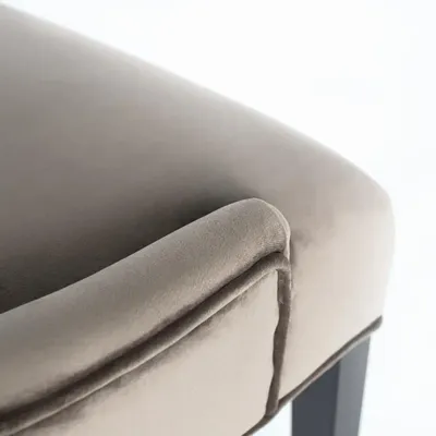 Chairs - Set of 4 chairs covered in velvet-finish polyester - GINER Y COLOMER