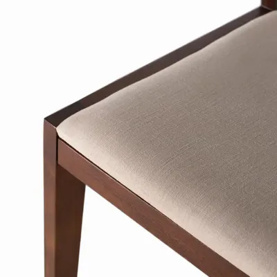 Chaises - Ensemble de 2 chaises en bois d'acacia et recouvertes de tissu - GINER Y COLOMER