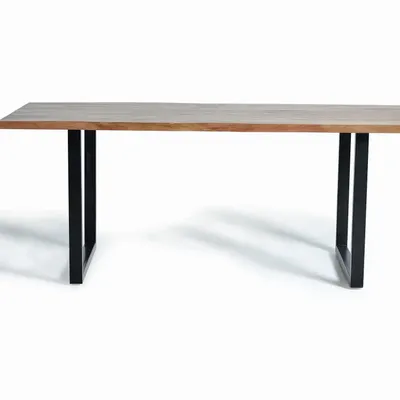 Tables Salle à Manger - Table à manger en bois d'acacia naturel et pieds en métal noir - GINER Y COLOMER