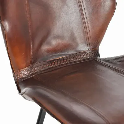 Stools - Set of 2 natural leather stools with metal legs - GINER Y COLOMER