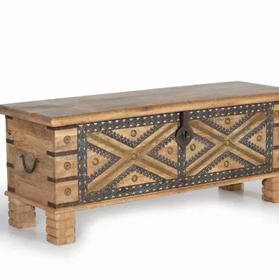 Storage boxes - Mango wood chest and natural-colored metal details - GINER Y COLOMER