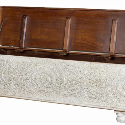 Storage boxes - Aged white mango wood chest - GINER Y COLOMER