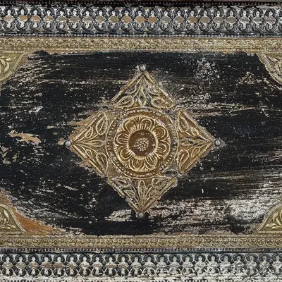 Storage boxes - Mango wood chest and aged white bronze details - GINER Y COLOMER