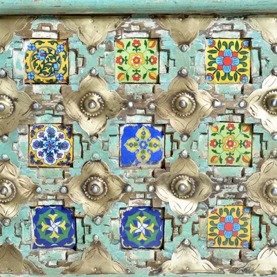 Storage boxes - Mango wood chest with green and multi-colored details - GINER Y COLOMER