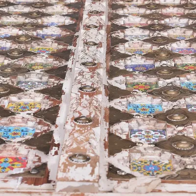 Armoires - Armoire en bois de manguier détails en céramique et bronze - GINER Y COLOMER