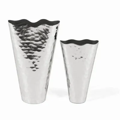 Vases - Set of two aluminum vases with a glossy finish - GINER Y COLOMER