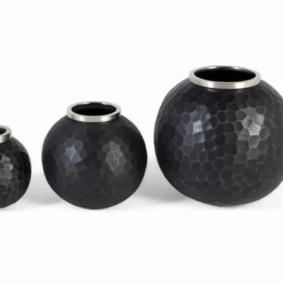 Vases - Set of three dark gray metal vases - GINER Y COLOMER