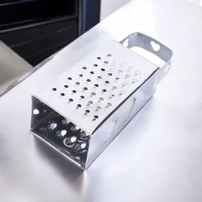 Kitchen utensils - Mini cheese grater with\" Heart\ "” decoration - 4 colors available - SOSTRAW & SMARTTHINGS