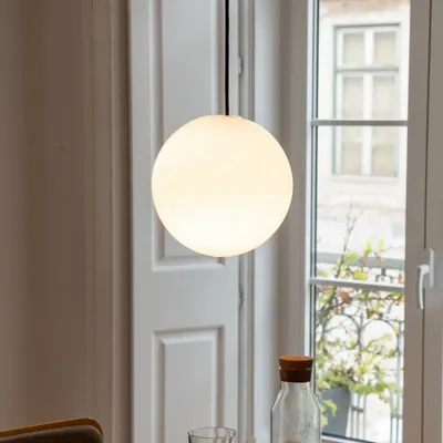 Ceiling lights - BULB - Minimalist Sphere Ceiling Lamp in Glass with Customizable Cable - MOR