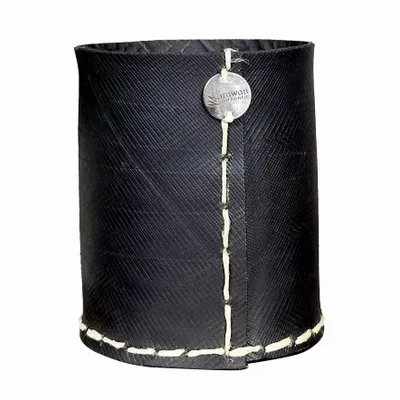 Objets de décoration - Pot droit en pneu recyclé. - KARAWAN AUTHENTIC