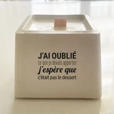 Objets personnalisables - Bougie en béton à message - TOUT EST DIT