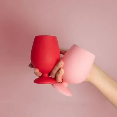 Piscines extérieures - STEMM - verres à vin incassables en silicone - PORTER GREEN