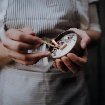 Bougies - Bougie au monoï - LUMININIE