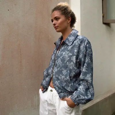 Apparel - Recycled bomber jackets: unique in their kind - I WAS A SARI