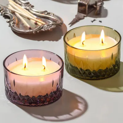 Bougies - Bougie parfumée Dark Pastel Plum - Vanille à double mèche 130 g. - RUBY