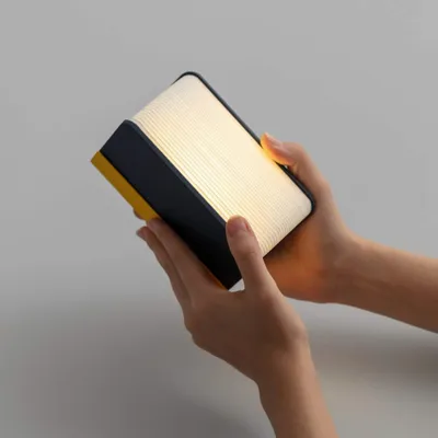 Lampes sans fil - Lampe Lito Mini Book jaune/bleu marine - LUMIO