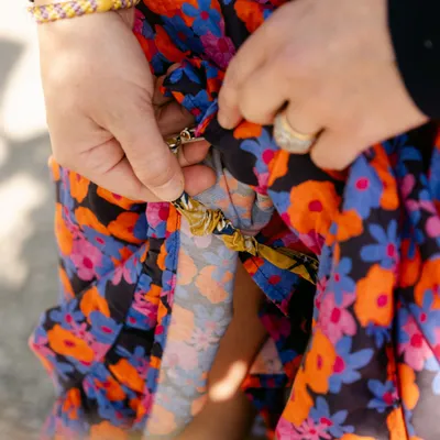 Apparel - The skirt clip for women cyclists - SUZON & SUZETTE