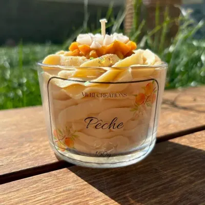 Cadeaux - Bougie parfumée à la Pêche - 150ml - MURI CREATIONS